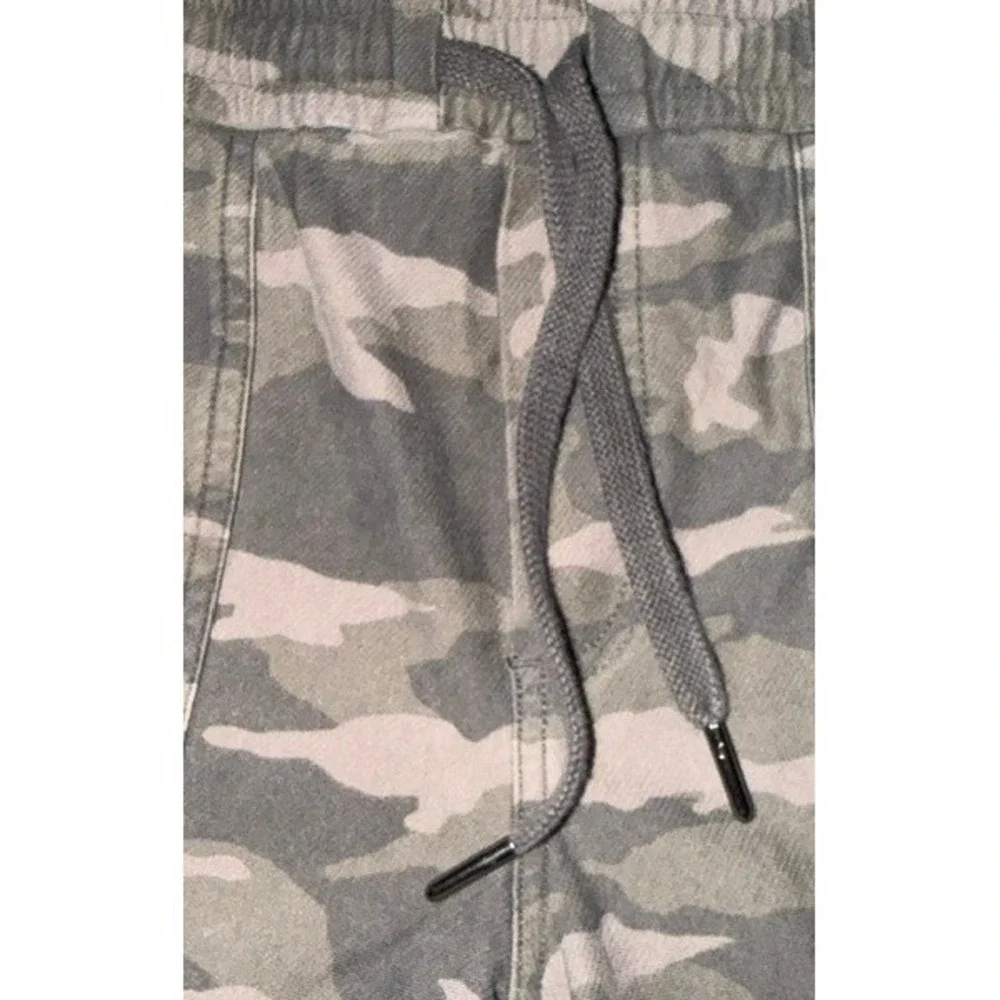 Athleta camo print